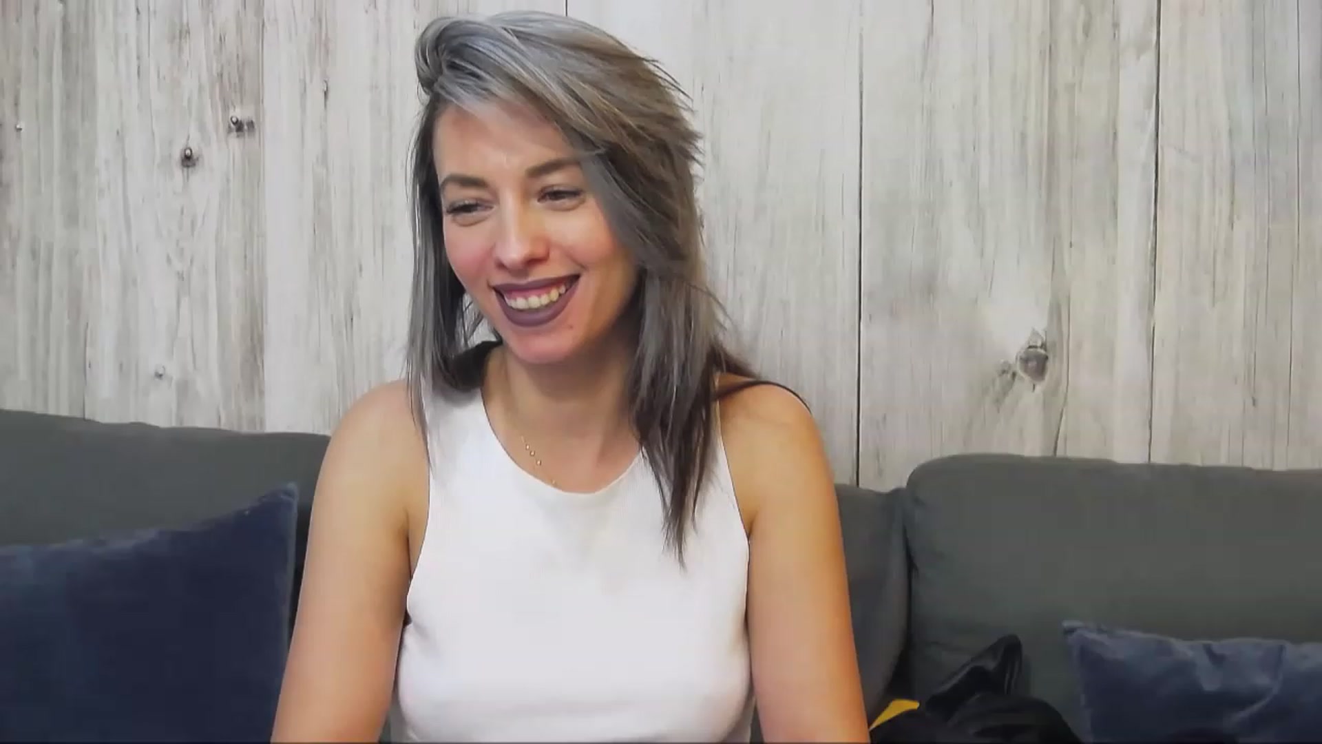Gallery image thumbnail from PoxyVibe's myfreecams stream on, 12/20/2022, 18:49 image 14 of 20