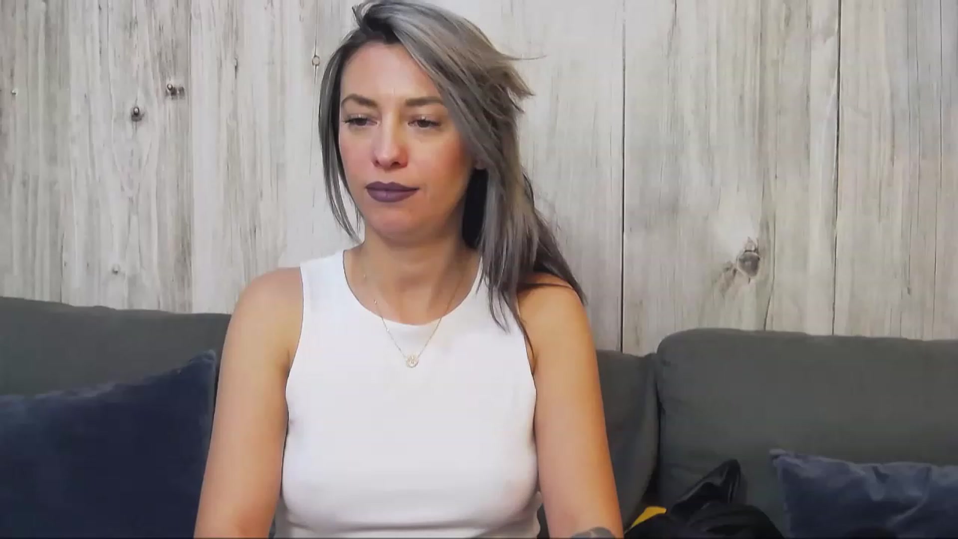 Gallery image thumbnail from PoxyVibe's myfreecams stream on, 12/20/2022, 18:49 image 10 of 20
