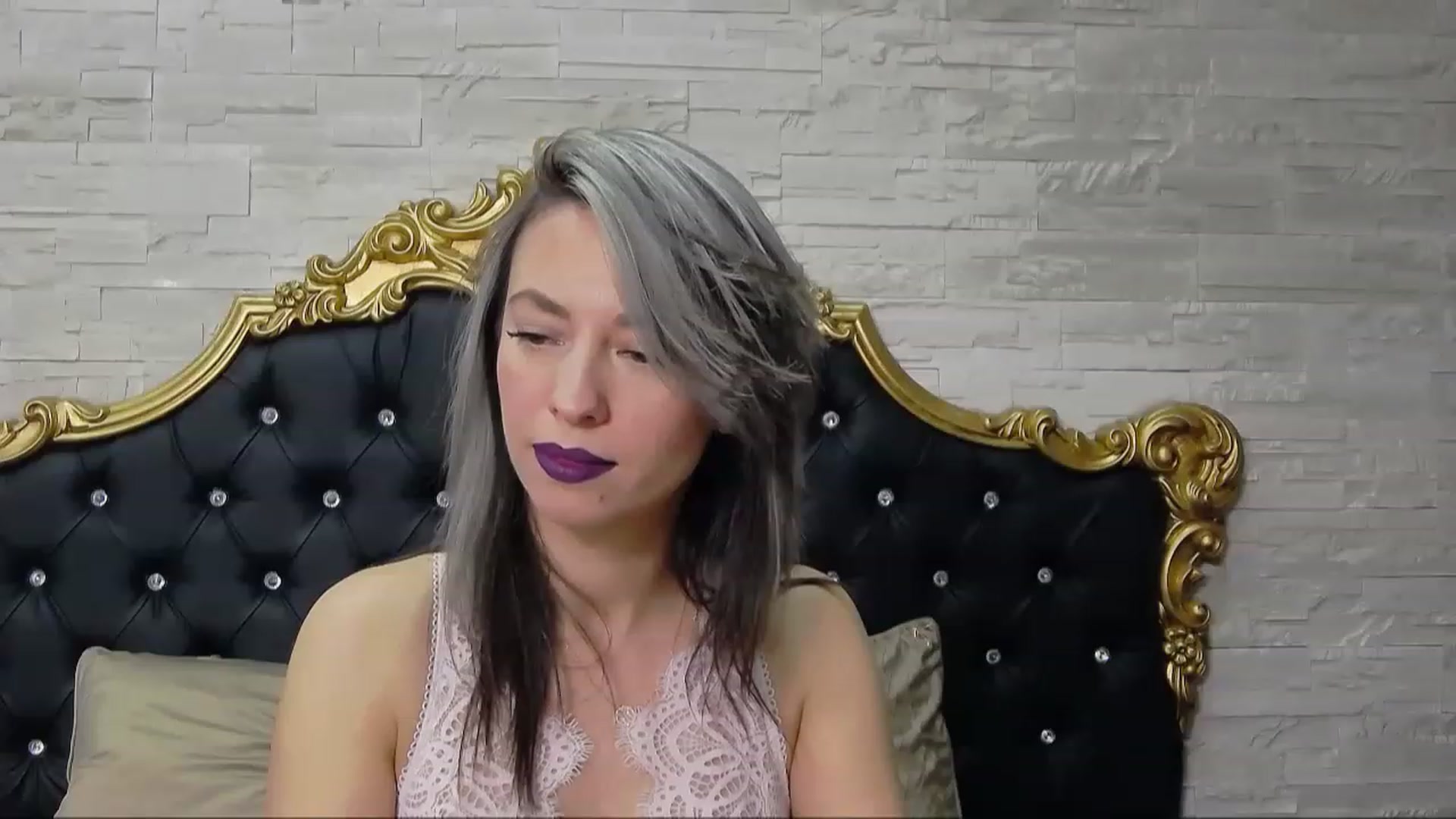 Gallery image thumbnail from PoxyVibe's myfreecams stream on, 12/21/2022, 16:04 image 12 of 20