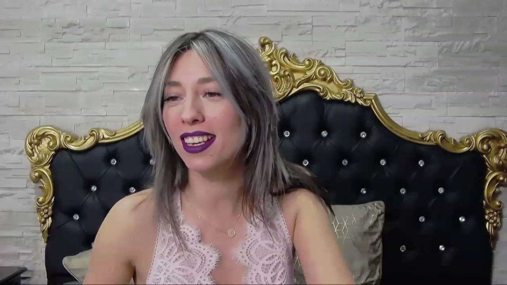Gallery image thumbnail from PoxyVibe's myfreecams stream on, 12/21/2022, 18:59 image 12 of 20