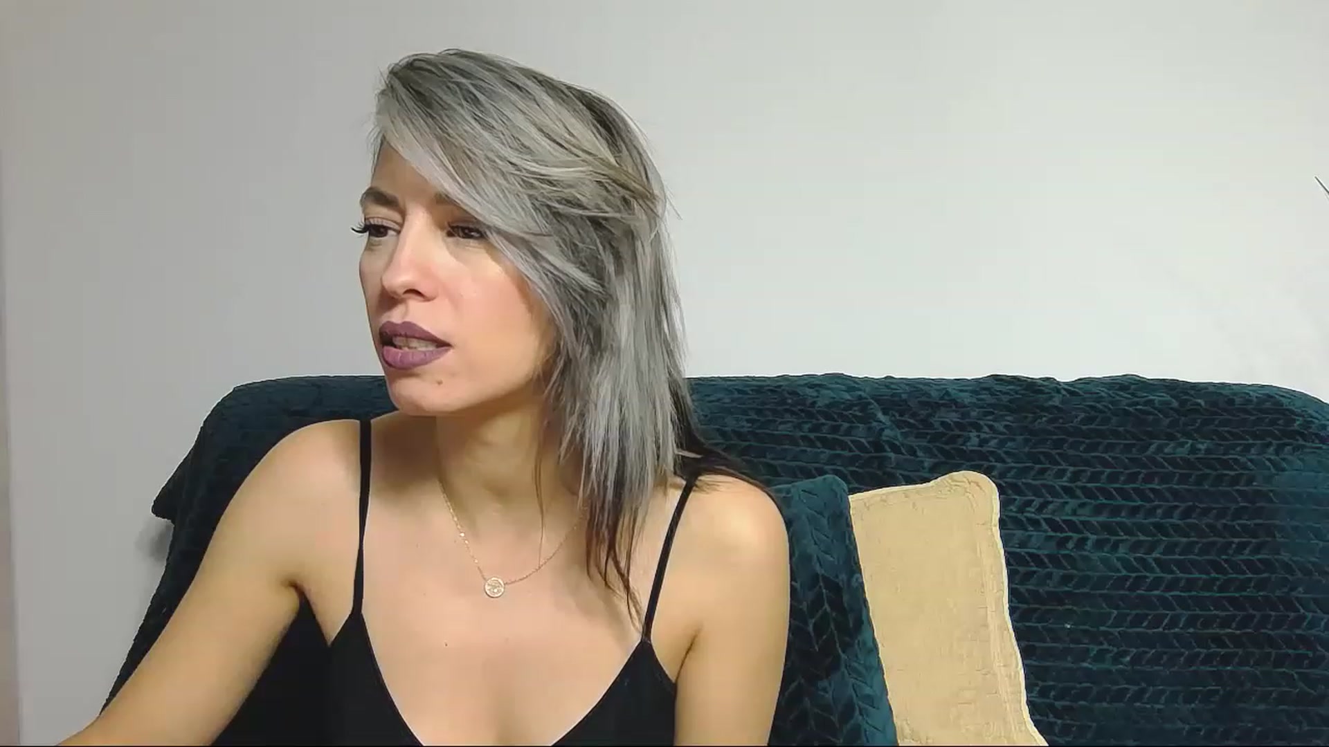 Gallery image thumbnail from PoxyVibe's myfreecams stream on, 12/22/2022, 19:04 image 10 of 20