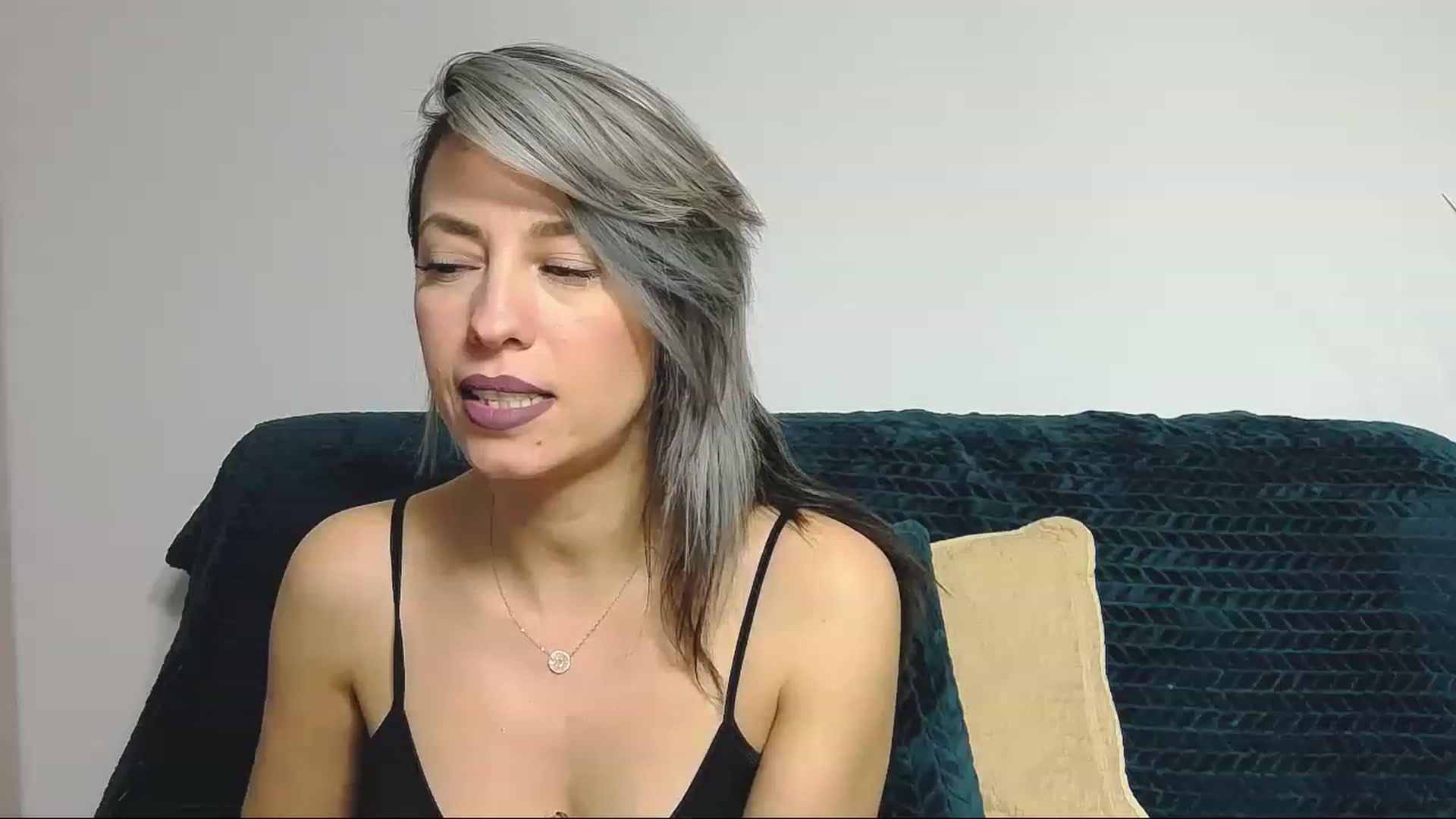 Gallery image thumbnail from PoxyVibe's myfreecams stream on, 12/22/2022, 19:04 image 9 of 20