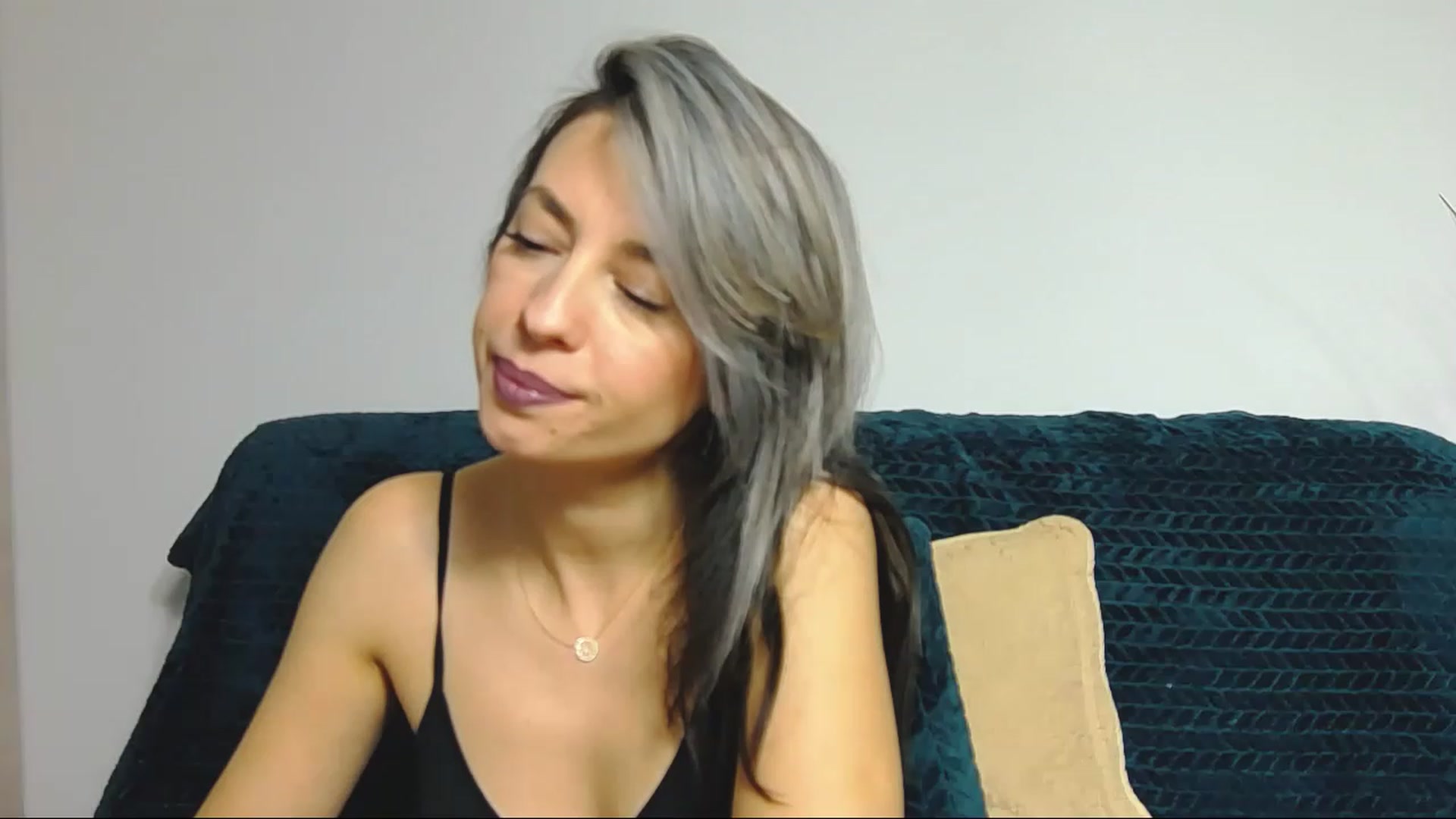Gallery image thumbnail from PoxyVibe's myfreecams stream on, 12/22/2022, 19:04 image 8 of 20