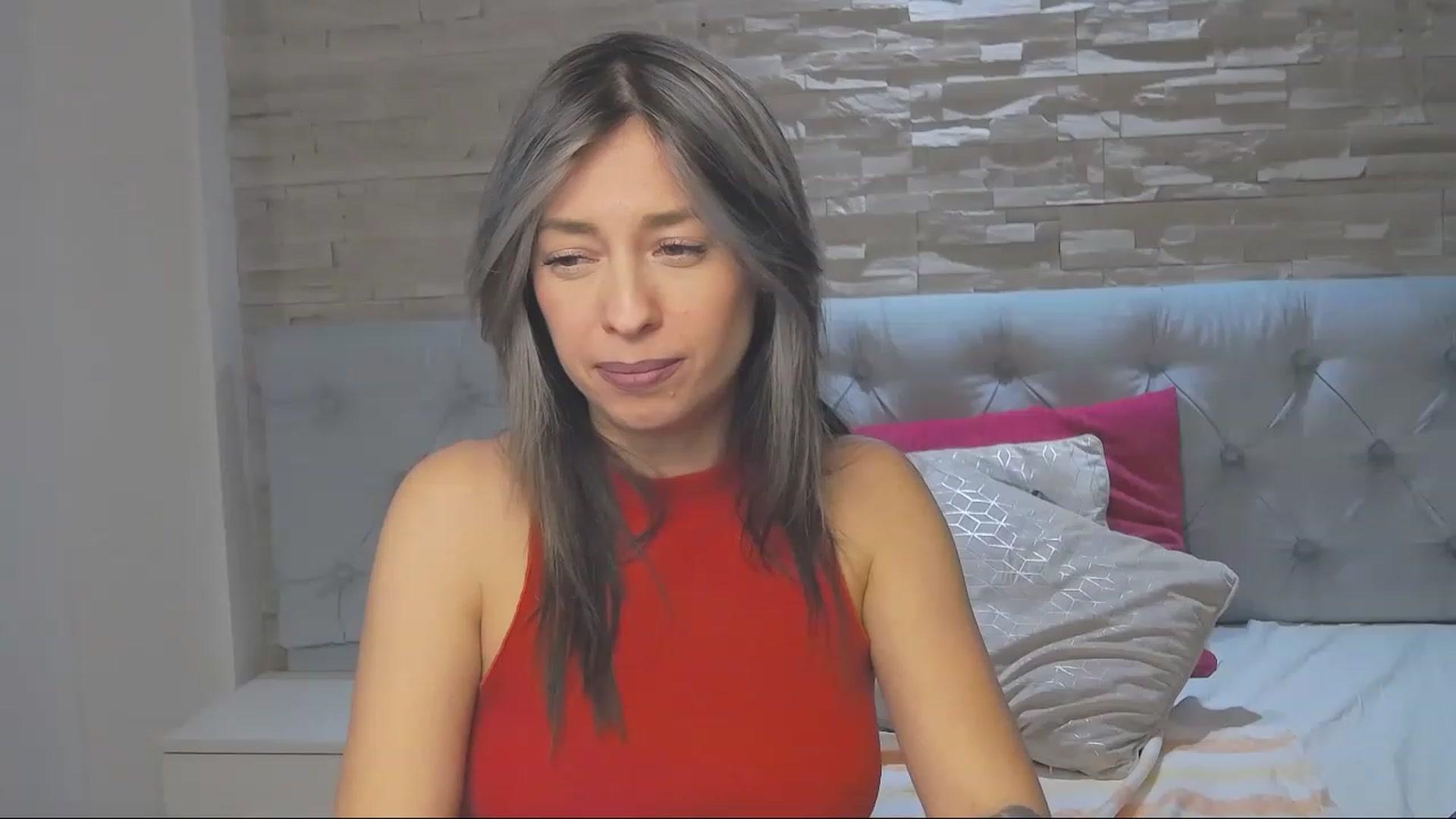 Gallery image thumbnail from PoxyVibe's myfreecams stream on, 12/23/2022, 18:28 image 7 of 20