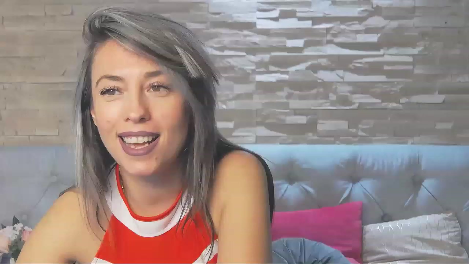 Gallery image thumbnail from PoxyVibe's myfreecams stream on, 12/30/2022, 20:47 image 3 of 20