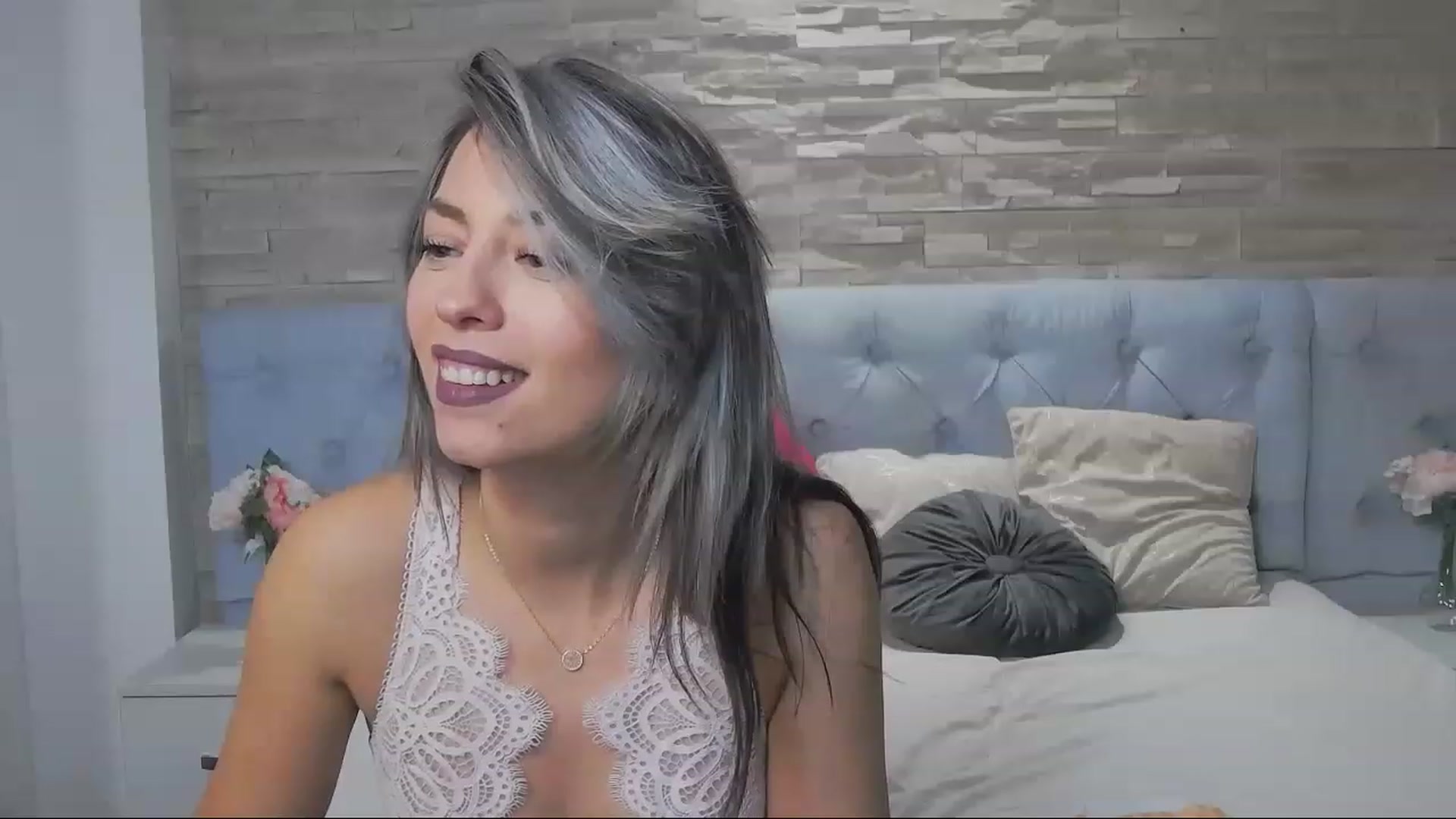 Gallery image thumbnail from PoxyVibe's myfreecams stream on, 01/09/2023, 20:32 image 12 of 20