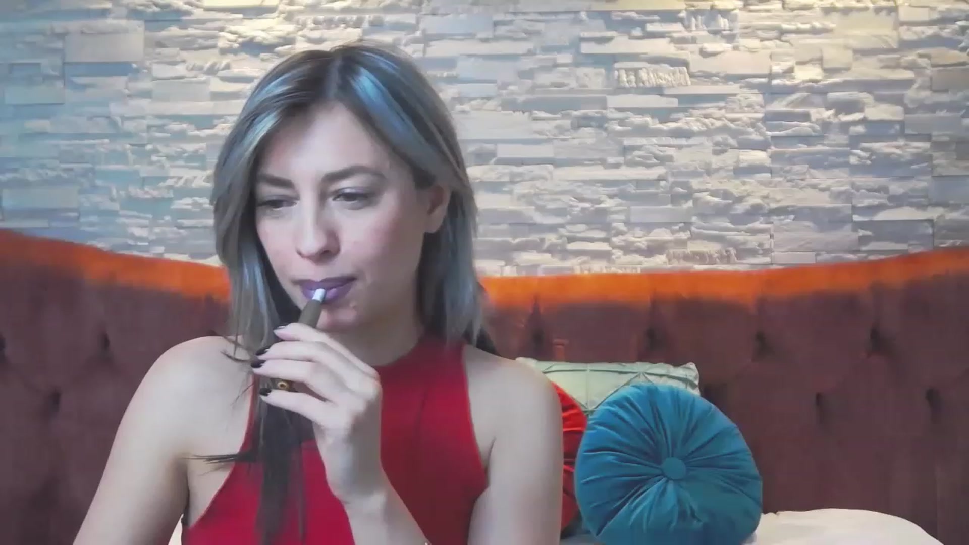 Gallery image thumbnail from PoxyVibe's myfreecams stream on, 01/10/2023, 15:17 image 8 of 20