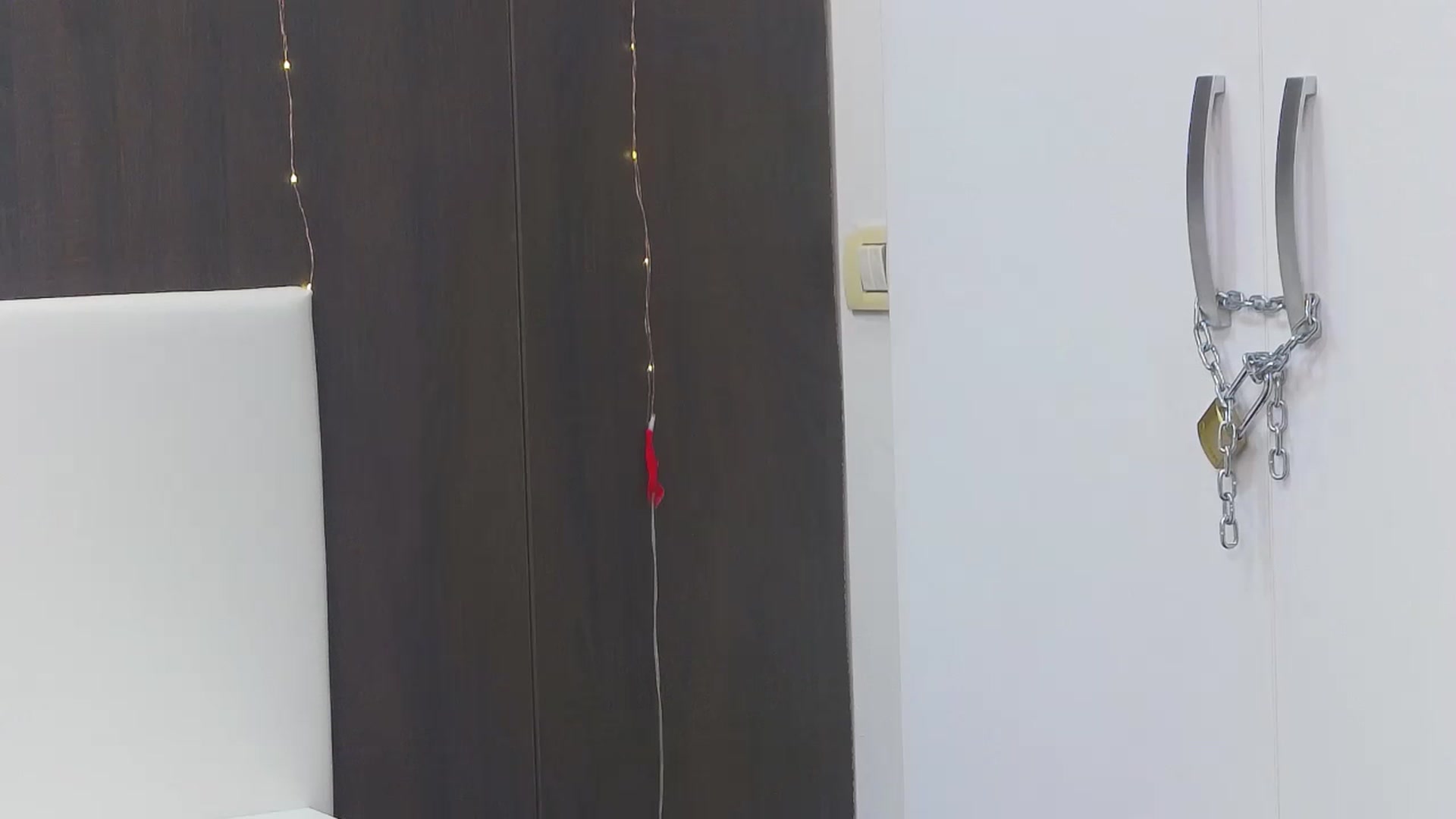 Gallery image thumbnail from PoxyVibe's myfreecams stream on, 01/12/2023, 20:53 image 6 of 20