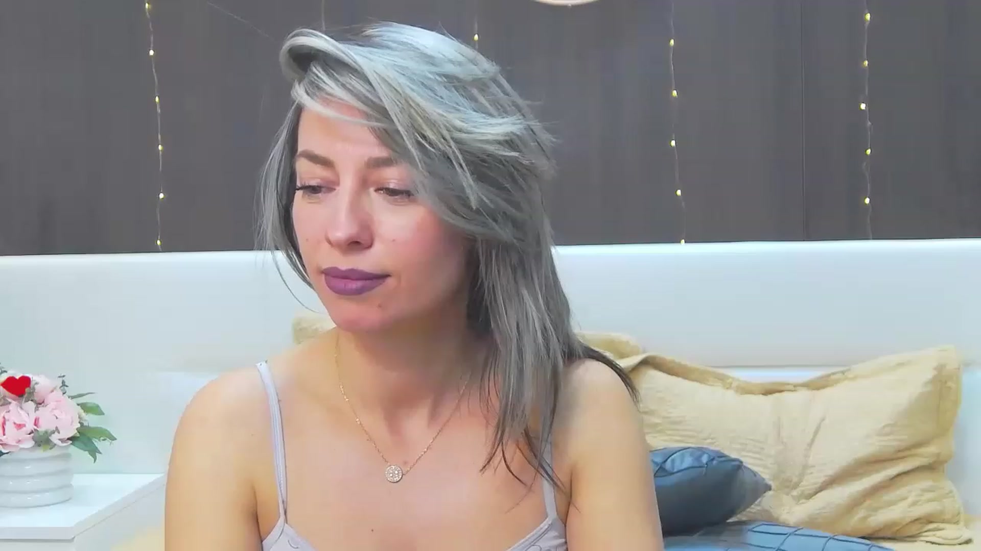 Gallery image thumbnail from PoxyVibe's myfreecams stream on, 01/12/2023, 20:53 image 18 of 20