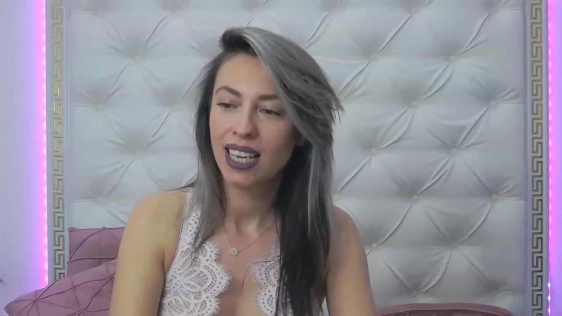 Gallery image thumbnail from PoxyVibe's myfreecams stream on, 01/30/2023, 20:36 image 10 of 20