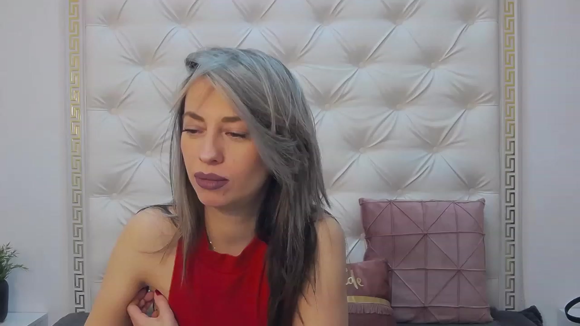 Gallery image thumbnail from PoxyVibe's myfreecams stream on, 02/02/2023, 16:05 image 8 of 20