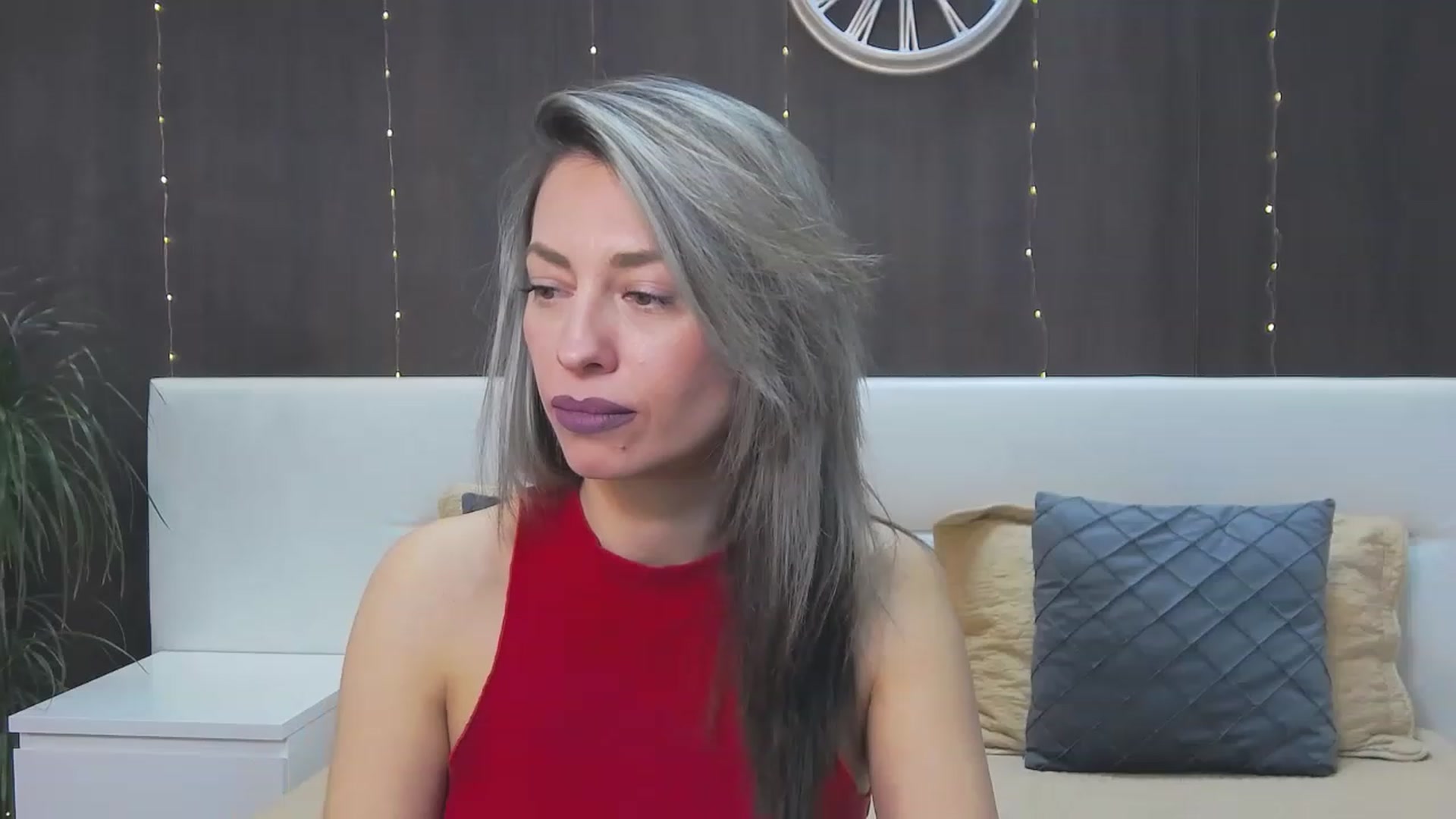 Gallery image thumbnail from PoxyVibe's myfreecams stream on, 02/06/2023, 15:46 image 18 of 20