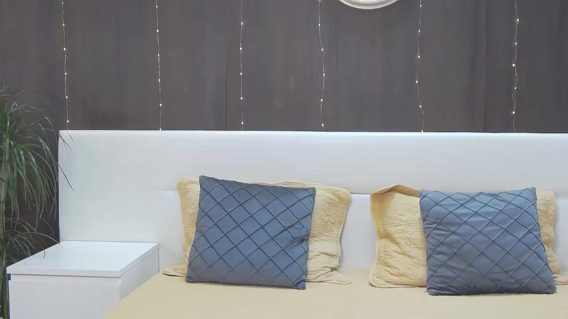 Gallery image thumbnail from PoxyVibe's myfreecams stream on, 02/07/2023, 16:03 image 15 of 20