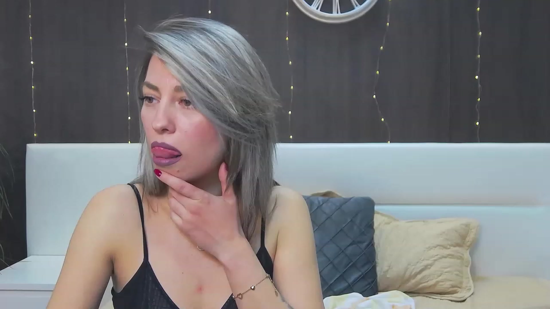 Gallery image thumbnail from PoxyVibe's myfreecams stream on, 02/10/2023, 22:09 image 12 of 20