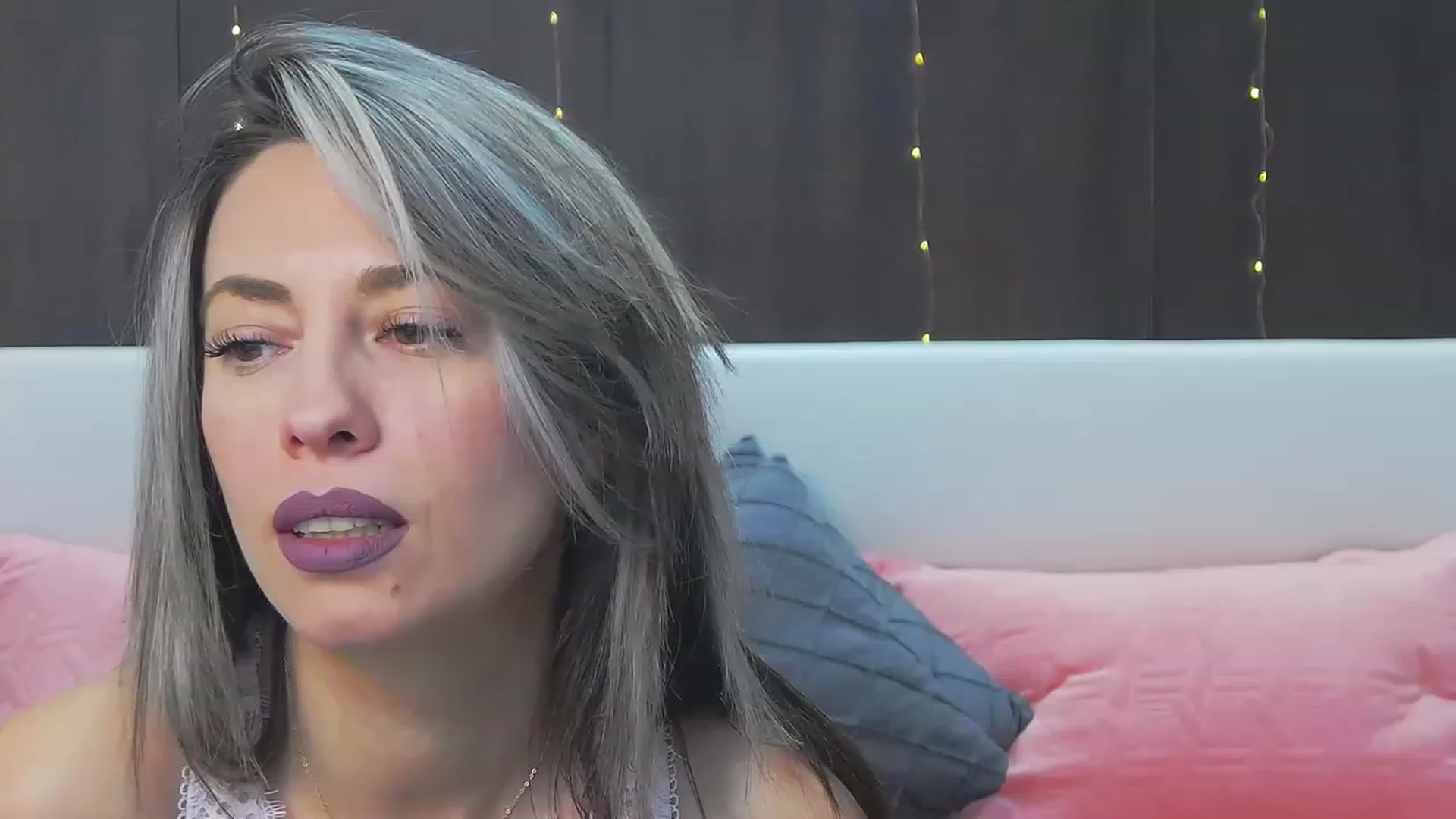 Gallery image thumbnail from PoxyVibe's myfreecams stream on, 02/13/2023, 16:30 image 1 of 20