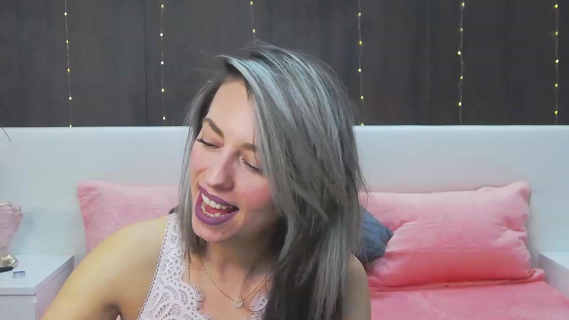 Gallery image thumbnail from PoxyVibe's myfreecams stream on, 02/13/2023, 16:30 image 15 of 20