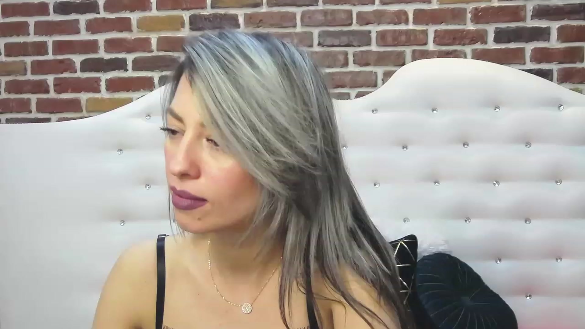 Gallery image thumbnail from PoxyVibe's myfreecams stream on, 02/15/2023, 21:12 image 12 of 20