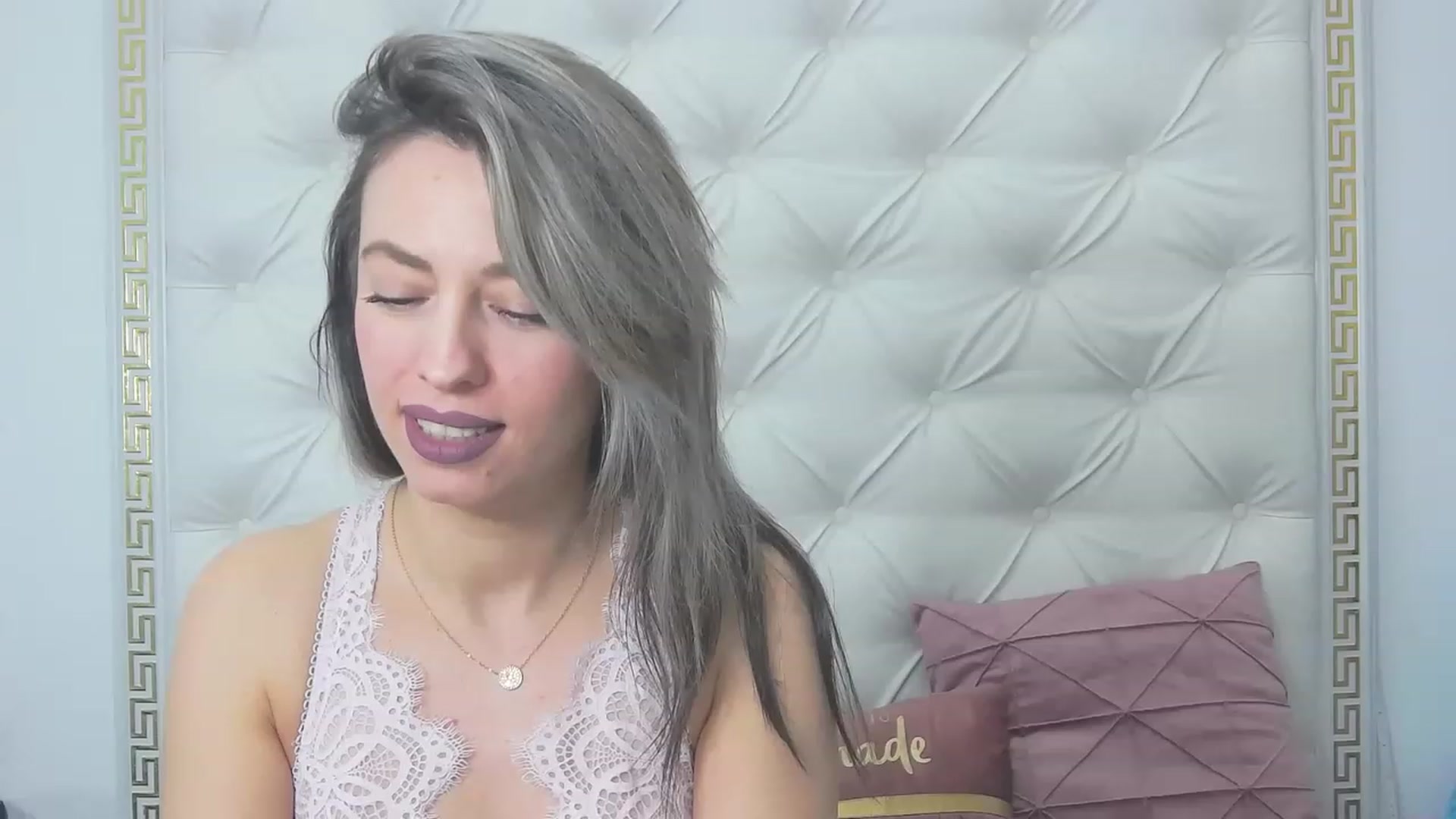 Gallery image thumbnail from PoxyVibe's myfreecams stream on, 02/20/2023, 15:30 image 8 of 20