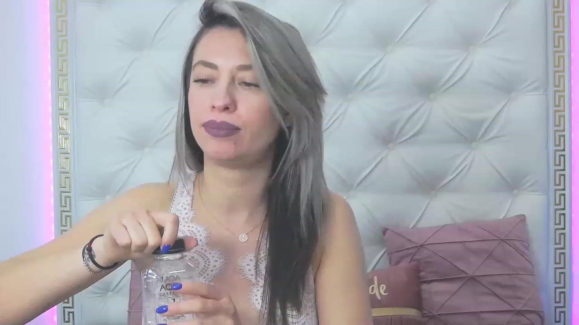 Gallery image thumbnail from PoxyVibe's myfreecams stream on, 02/20/2023, 16:35 image 19 of 20