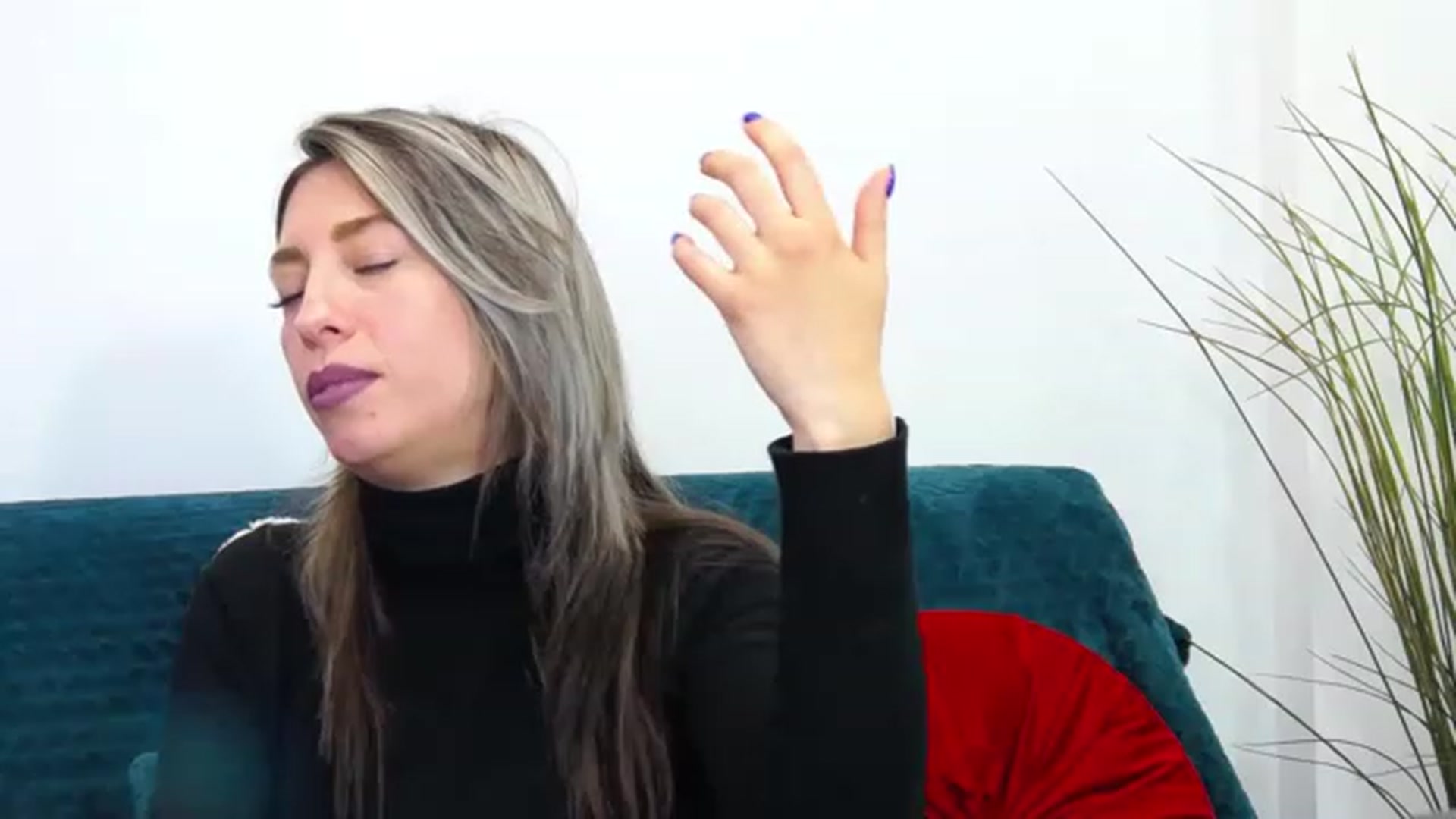 Gallery image thumbnail from PoxyVibe's myfreecams stream on, 02/22/2023, 15:10 image 10 of 20