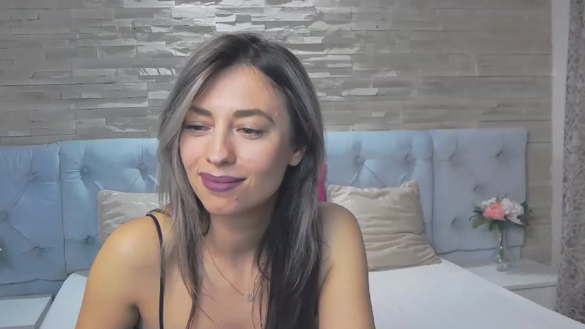 Gallery image thumbnail from PoxyVibe's myfreecams stream on, 02/22/2023, 19:26 image 10 of 20