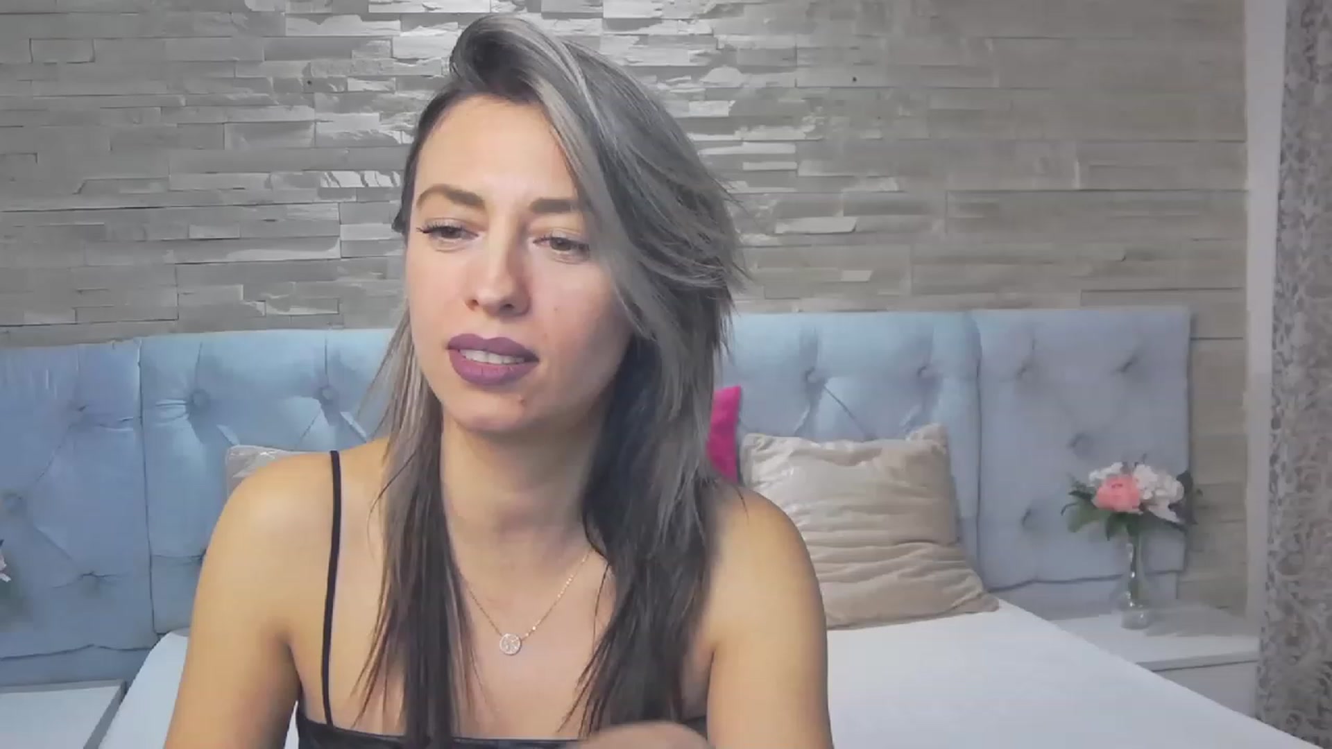 Gallery image thumbnail from PoxyVibe's myfreecams stream on, 02/22/2023, 19:26 image 14 of 20