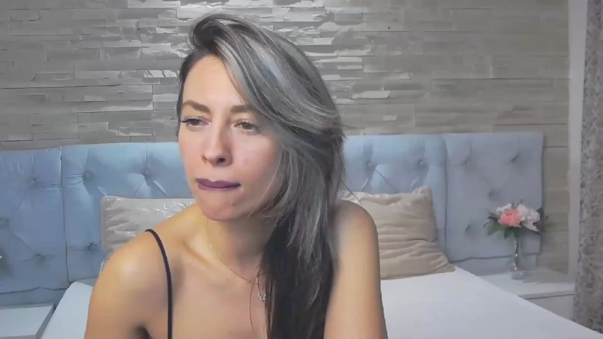 Gallery image thumbnail from PoxyVibe's myfreecams stream on, 02/22/2023, 19:26 image 6 of 20
