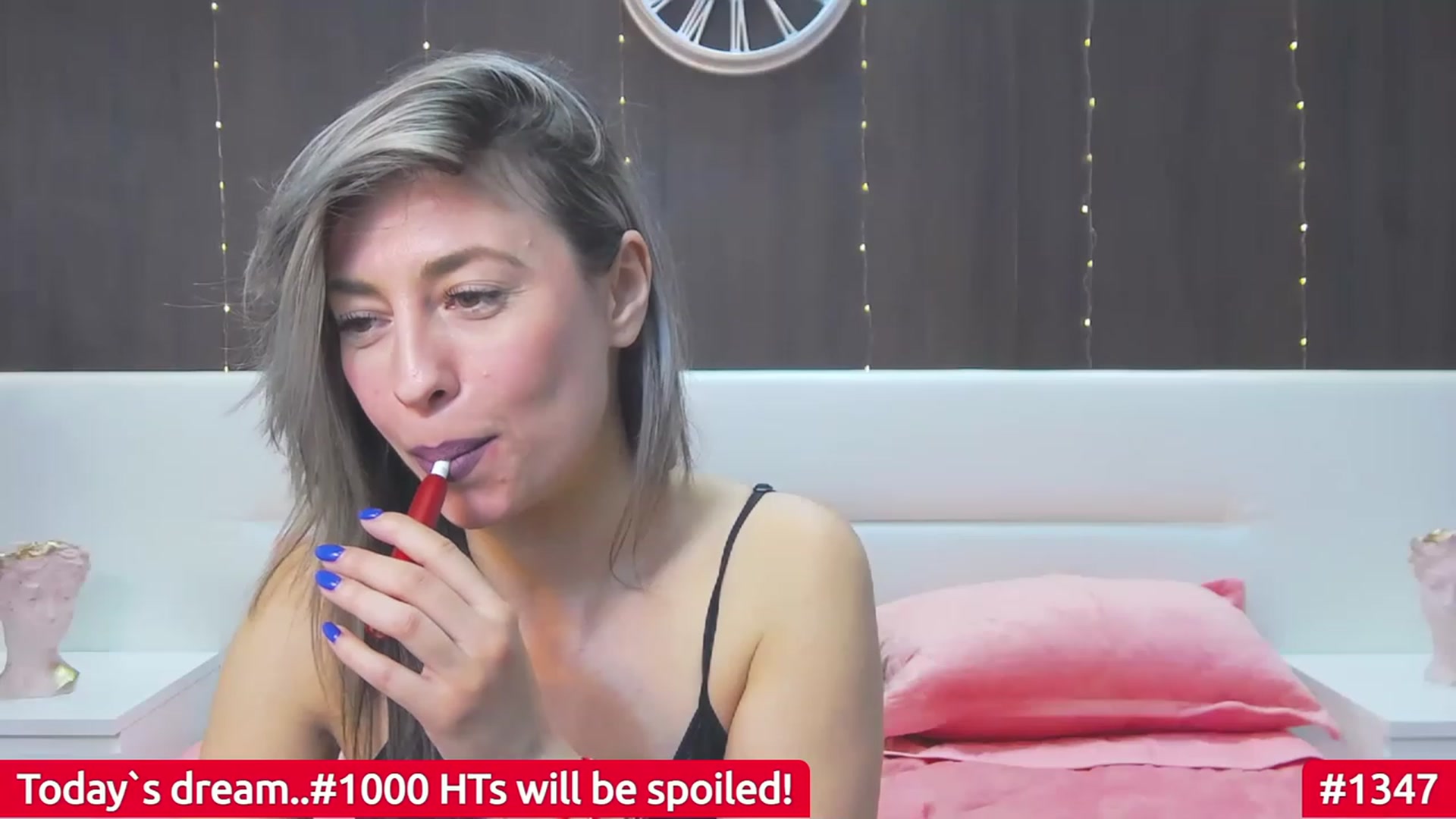 Gallery image thumbnail from PoxyVibe's myfreecams stream on, 03/03/2023, 20:35 image 19 of 20