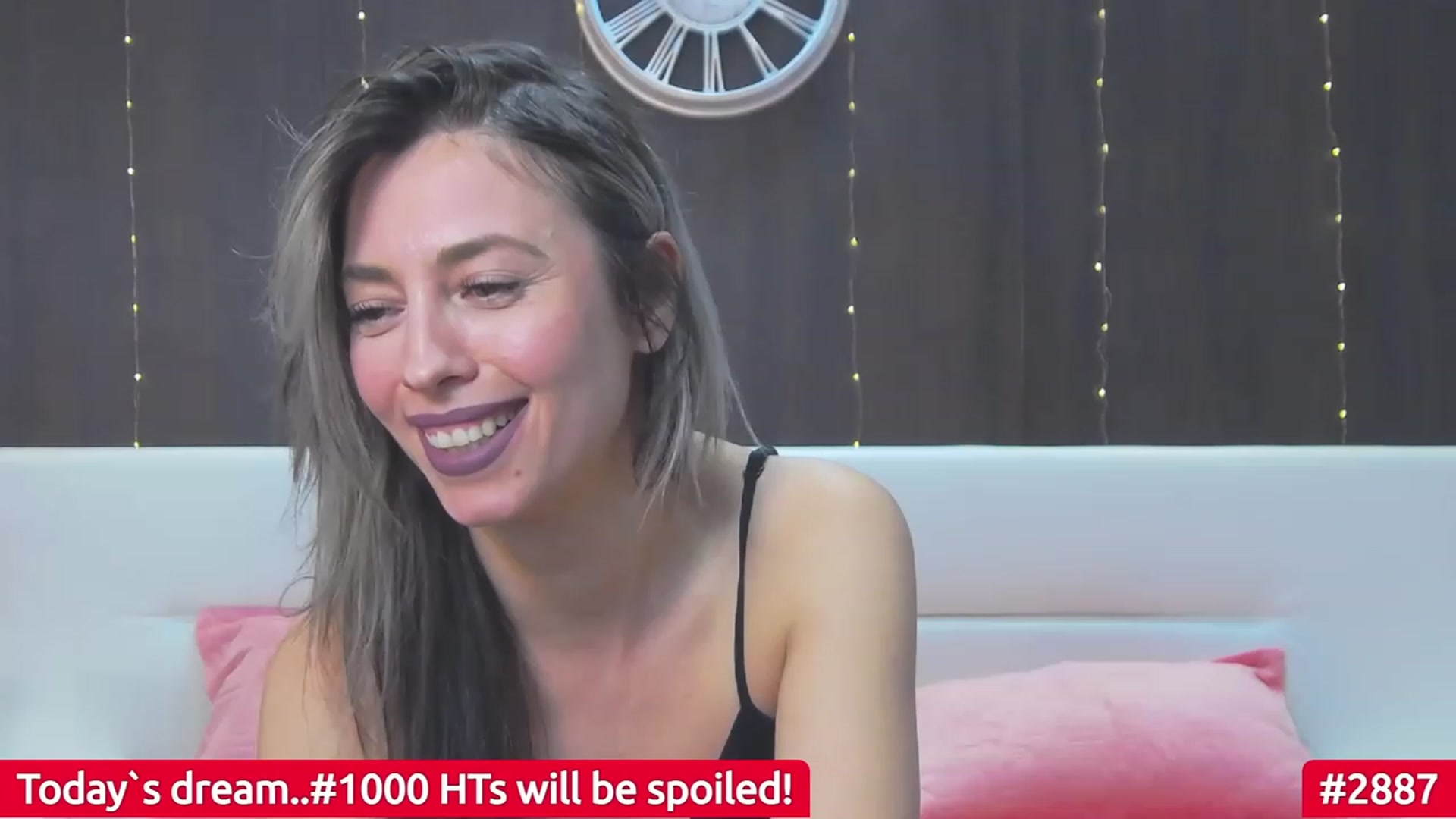 Gallery image thumbnail from PoxyVibe's myfreecams stream on, 03/03/2023, 20:35 image 7 of 20
