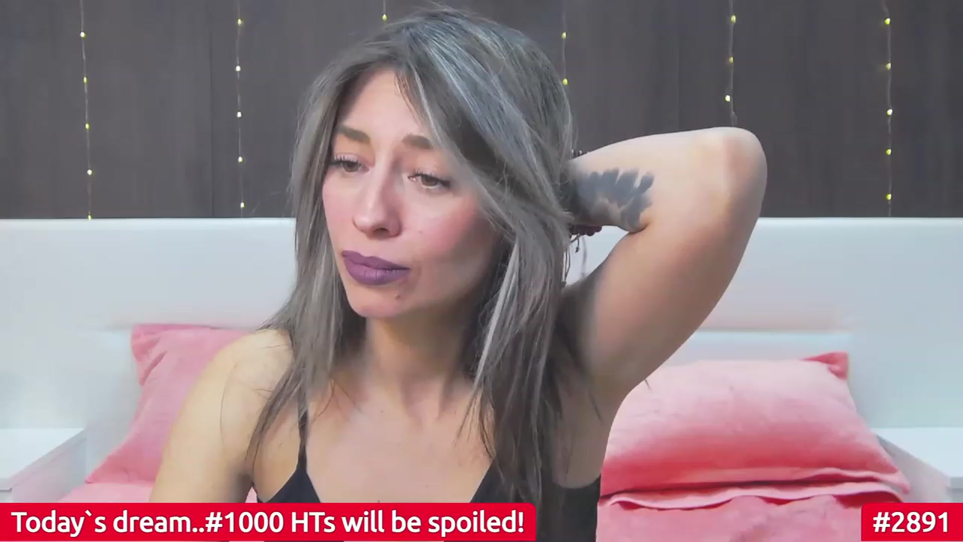 Gallery image thumbnail from PoxyVibe's myfreecams stream on, 03/03/2023, 20:35 image 8 of 20