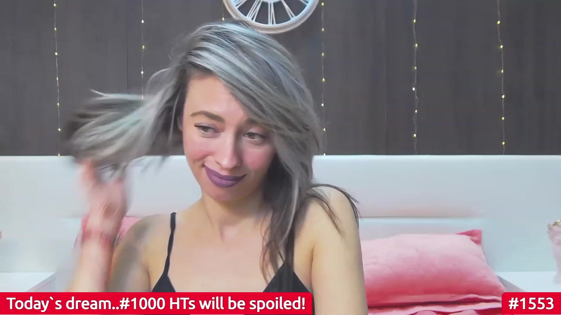 Gallery image thumbnail from PoxyVibe's myfreecams stream on, 03/03/2023, 20:35 image 12 of 20
