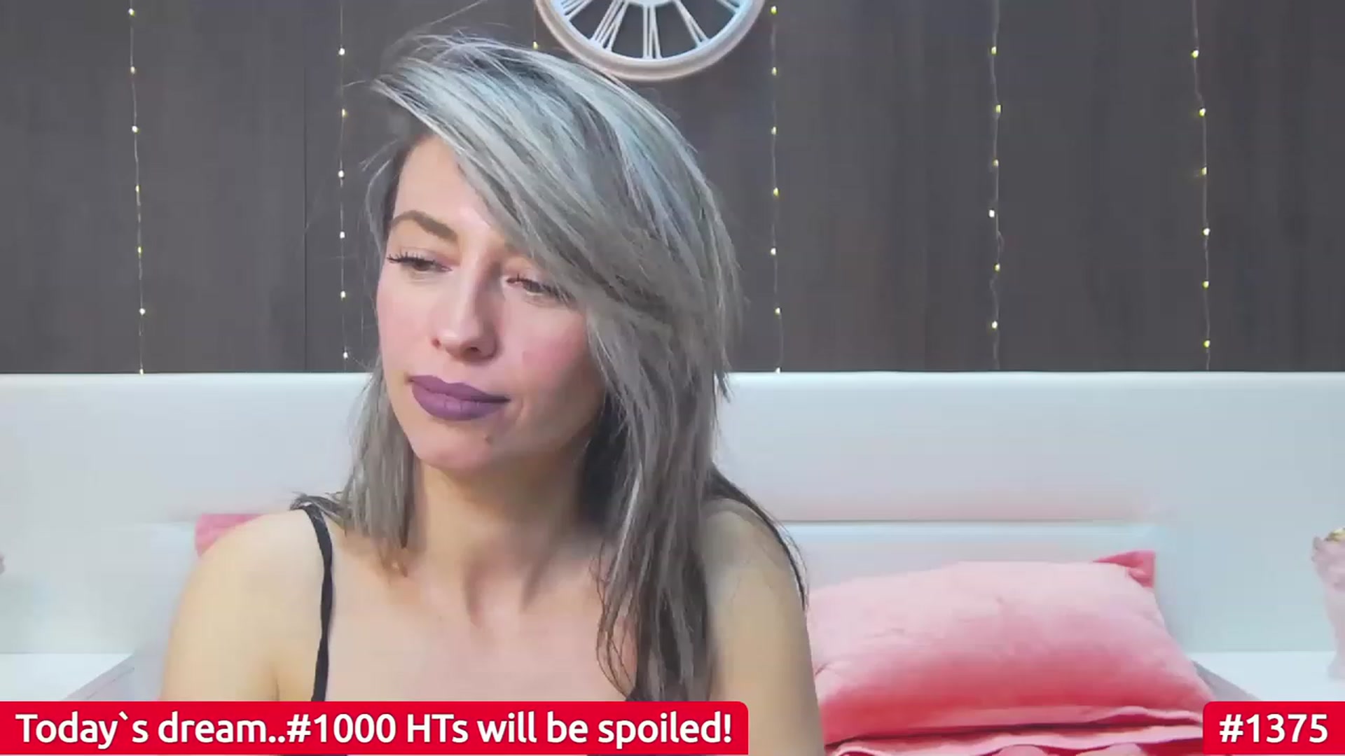 Gallery image thumbnail from PoxyVibe's myfreecams stream on, 03/03/2023, 20:35 image 13 of 20