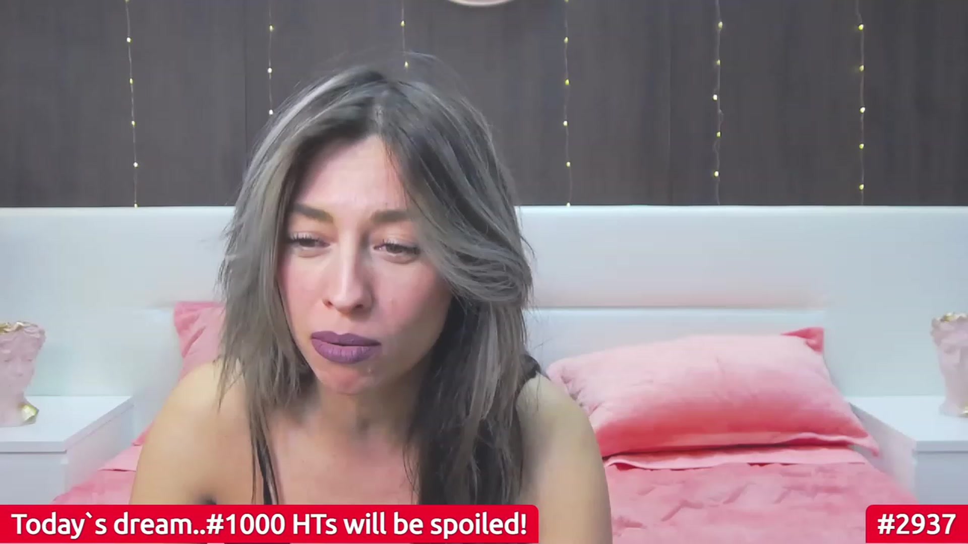 Gallery image thumbnail from PoxyVibe's myfreecams stream on, 03/03/2023, 20:35 image 4 of 20
