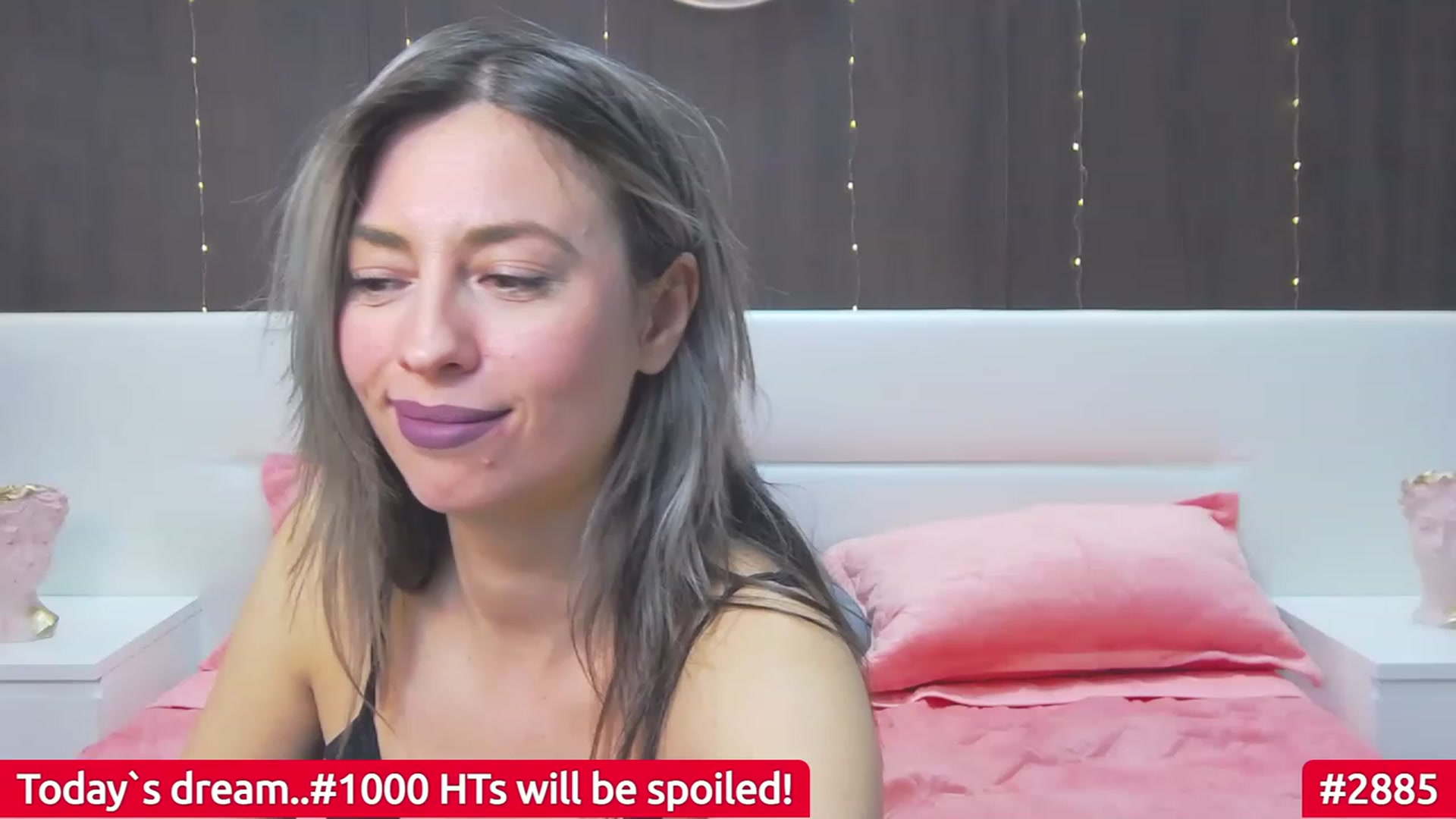 Gallery image thumbnail from PoxyVibe's myfreecams stream on, 03/03/2023, 20:35 image 6 of 20