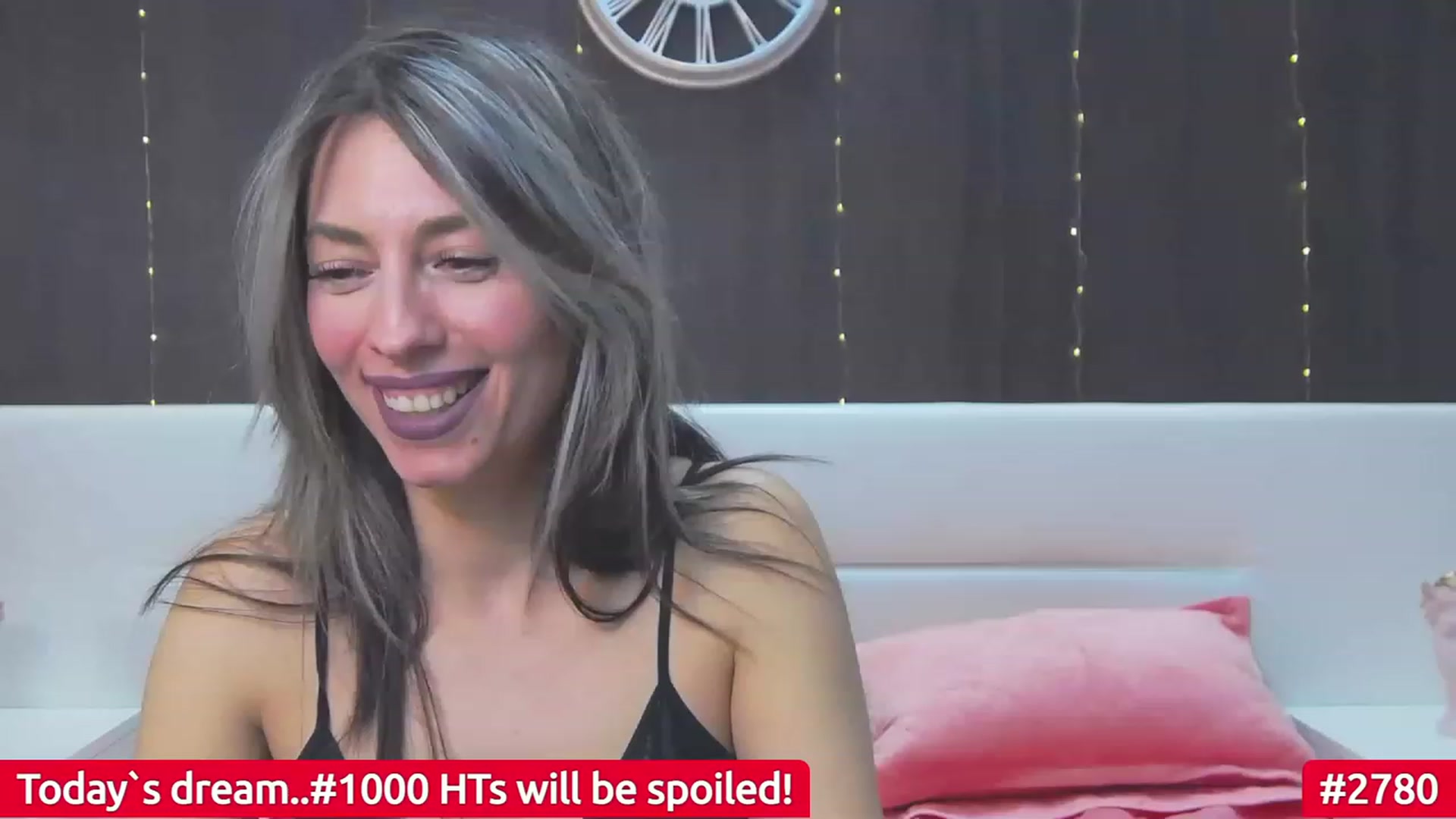 Gallery image thumbnail from PoxyVibe's myfreecams stream on, 03/03/2023, 20:35 image 9 of 20