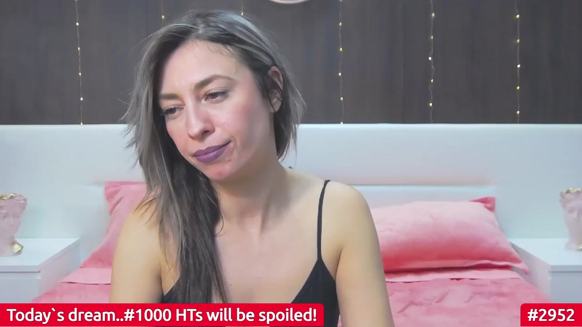 Gallery image thumbnail from PoxyVibe's myfreecams stream on, 03/03/2023, 20:35 image 1 of 20