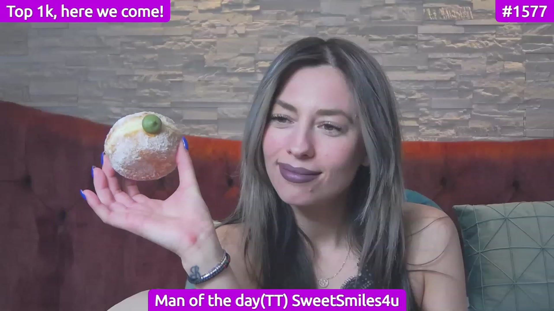 Gallery image thumbnail from PoxyVibe's myfreecams stream on, 03/06/2023, 19:22 image 3 of 20