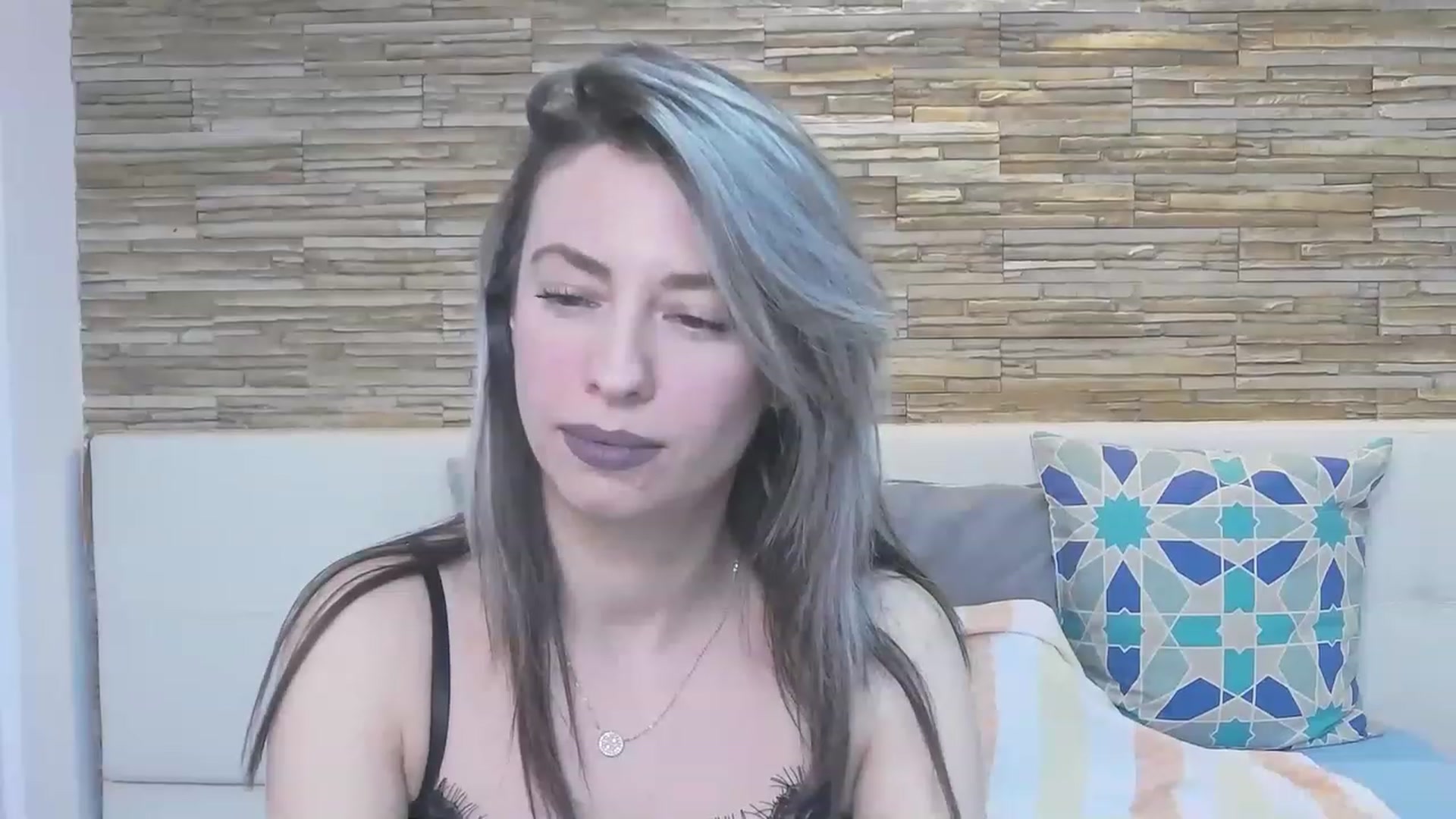 Gallery image thumbnail from PoxyVibe's myfreecams stream on, 03/07/2023, 19:13 image 6 of 20