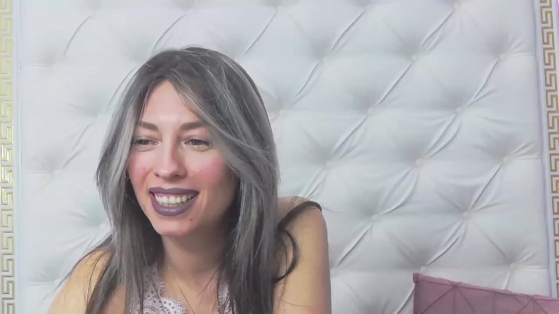 Gallery image thumbnail from PoxyVibe's myfreecams stream on, 03/08/2023, 19:43 image 17 of 20