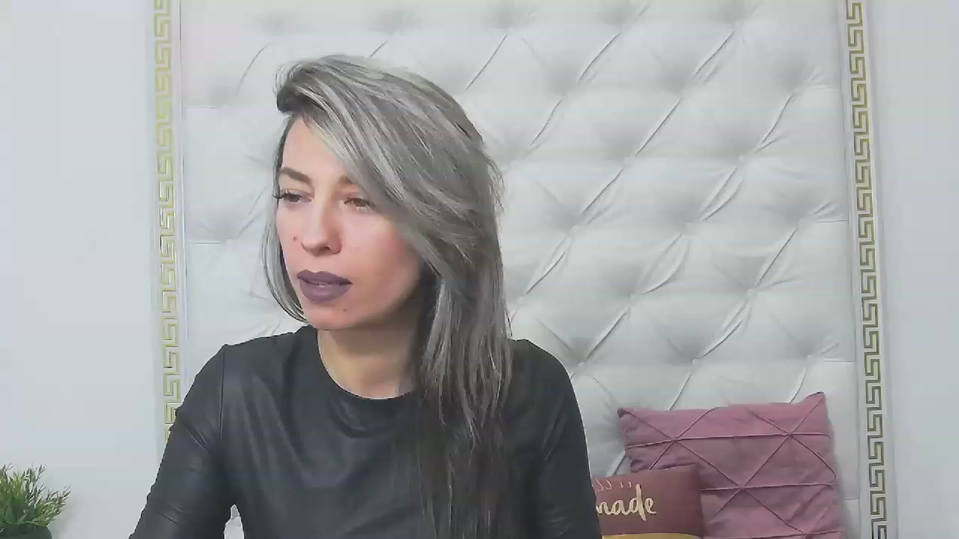 Gallery image thumbnail from PoxyVibe's myfreecams stream on, 03/09/2023, 15:36 image 7 of 20