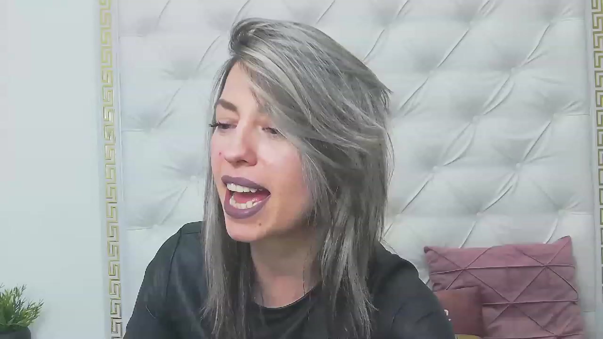 Gallery image thumbnail from PoxyVibe's myfreecams stream on, 03/09/2023, 16:23 image 12 of 20