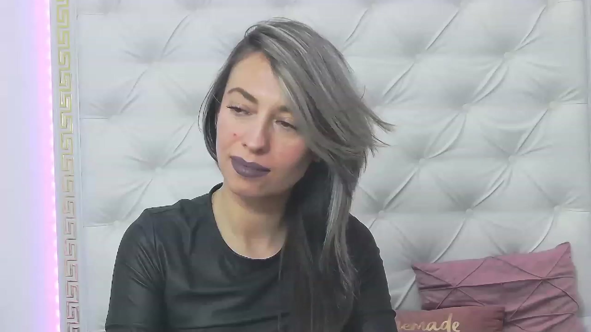 Gallery image thumbnail from PoxyVibe's myfreecams stream on, 03/09/2023, 20:35 image 16 of 20