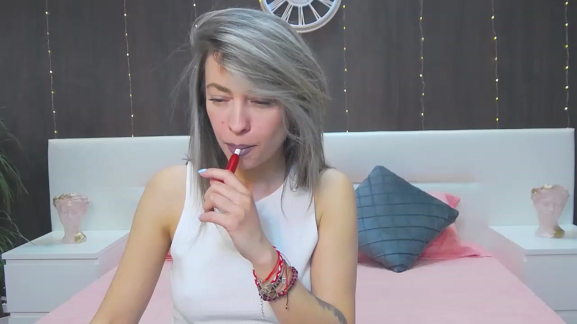 Gallery image thumbnail from PoxyVibe's myfreecams stream on, 03/10/2023, 16:35 image 20 of 20