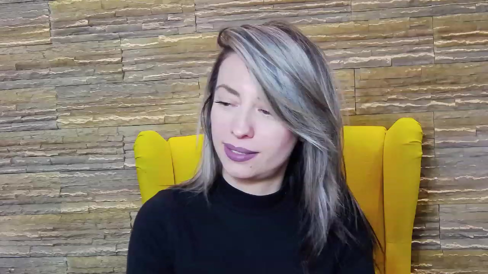 Gallery image thumbnail from PoxyVibe's myfreecams stream on, 03/13/2023, 16:00 image 19 of 20
