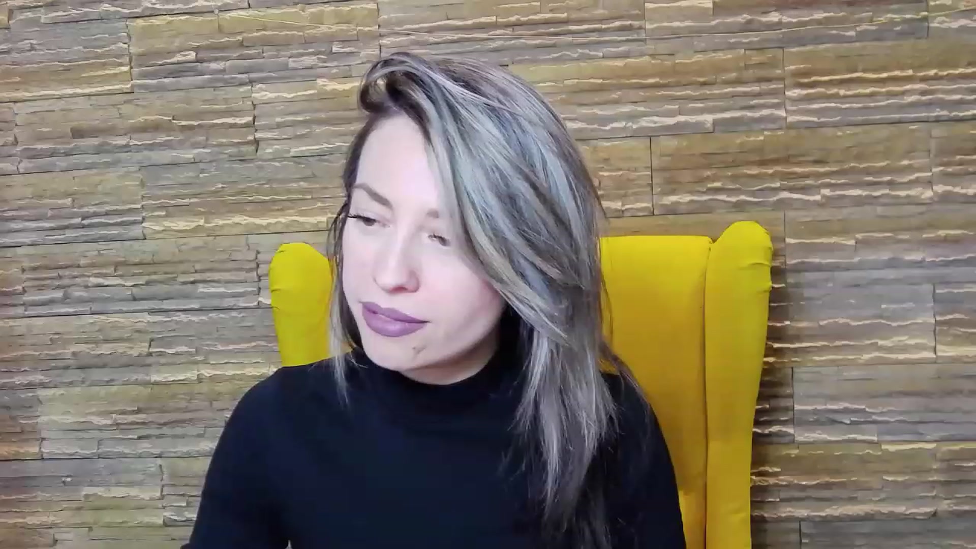Gallery image thumbnail from PoxyVibe's myfreecams stream on, 03/13/2023, 16:00 image 14 of 20