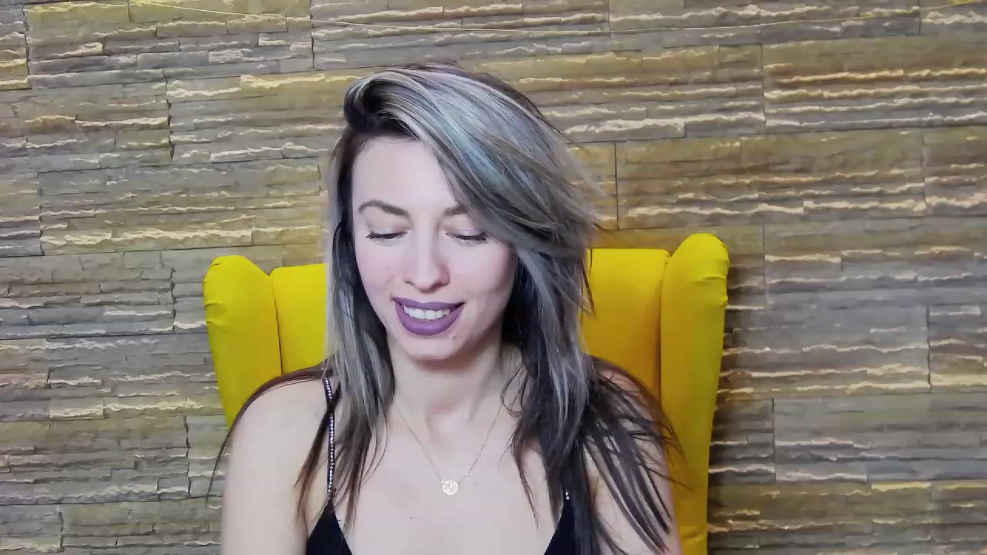 Gallery image thumbnail from PoxyVibe's myfreecams stream on, 03/13/2023, 19:13 image 1 of 20