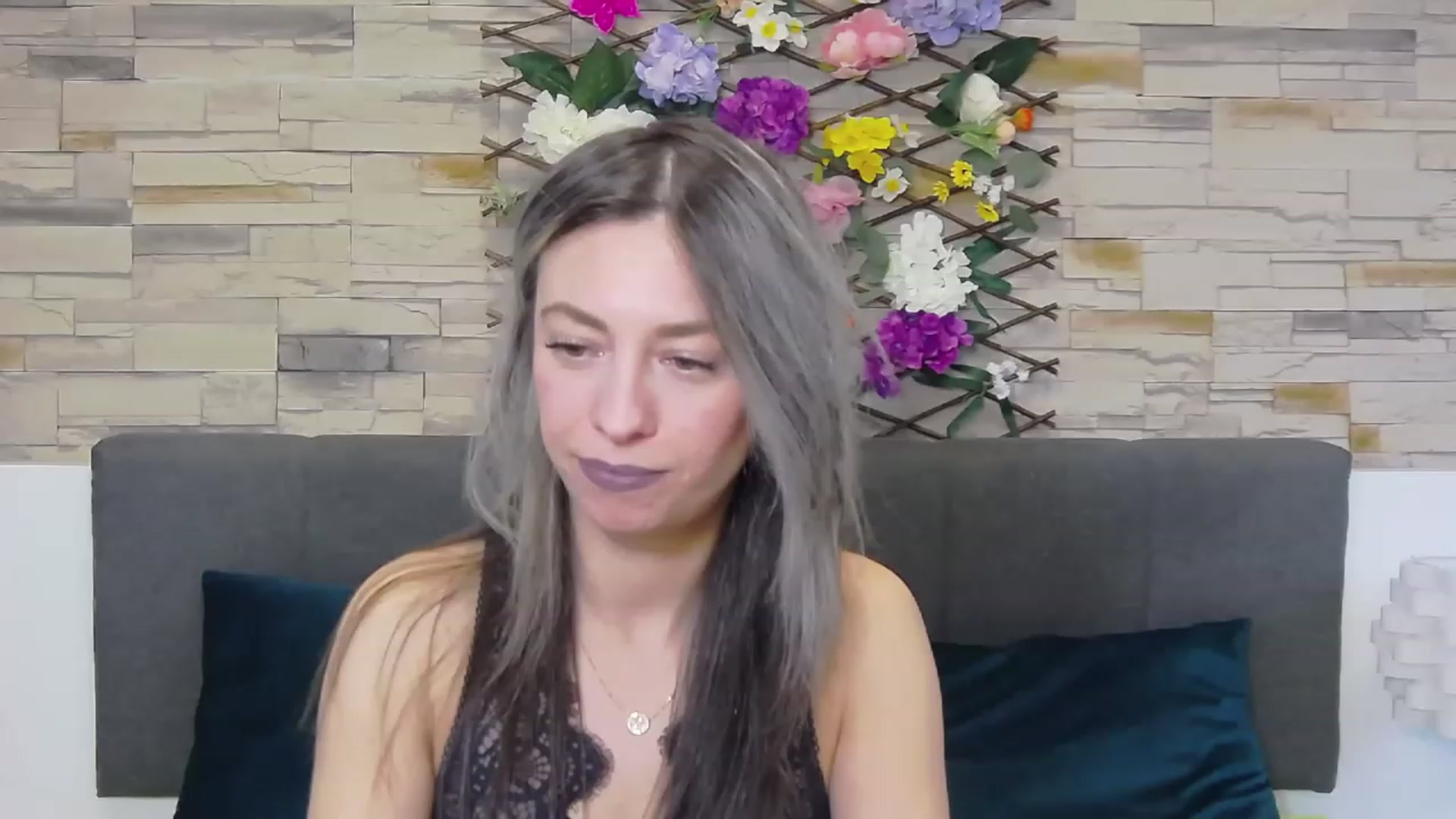 Gallery image thumbnail from PoxyVibe's myfreecams stream on, 03/16/2023, 16:34 image 4 of 20