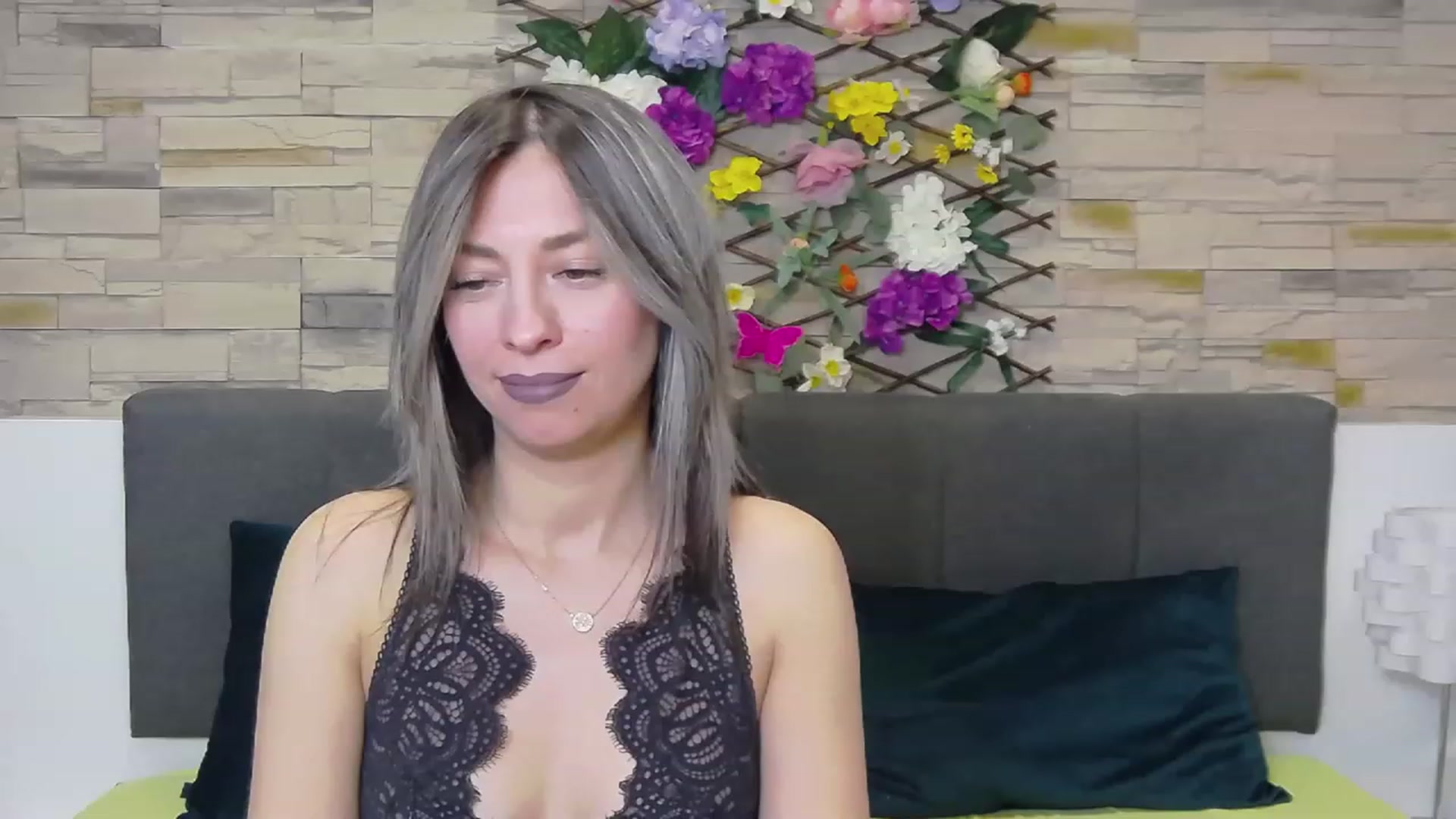 Gallery image thumbnail from PoxyVibe's myfreecams stream on, 03/16/2023, 16:34 image 20 of 20