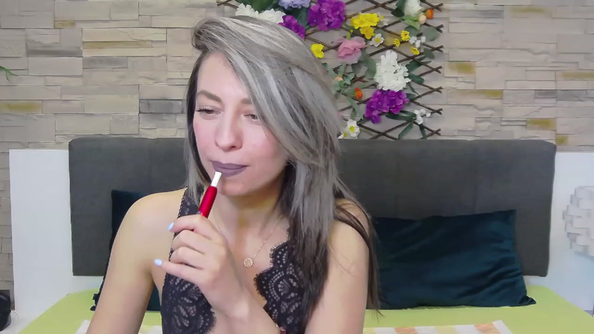 Gallery image thumbnail from PoxyVibe's myfreecams stream on, 03/16/2023, 16:34 image 8 of 20