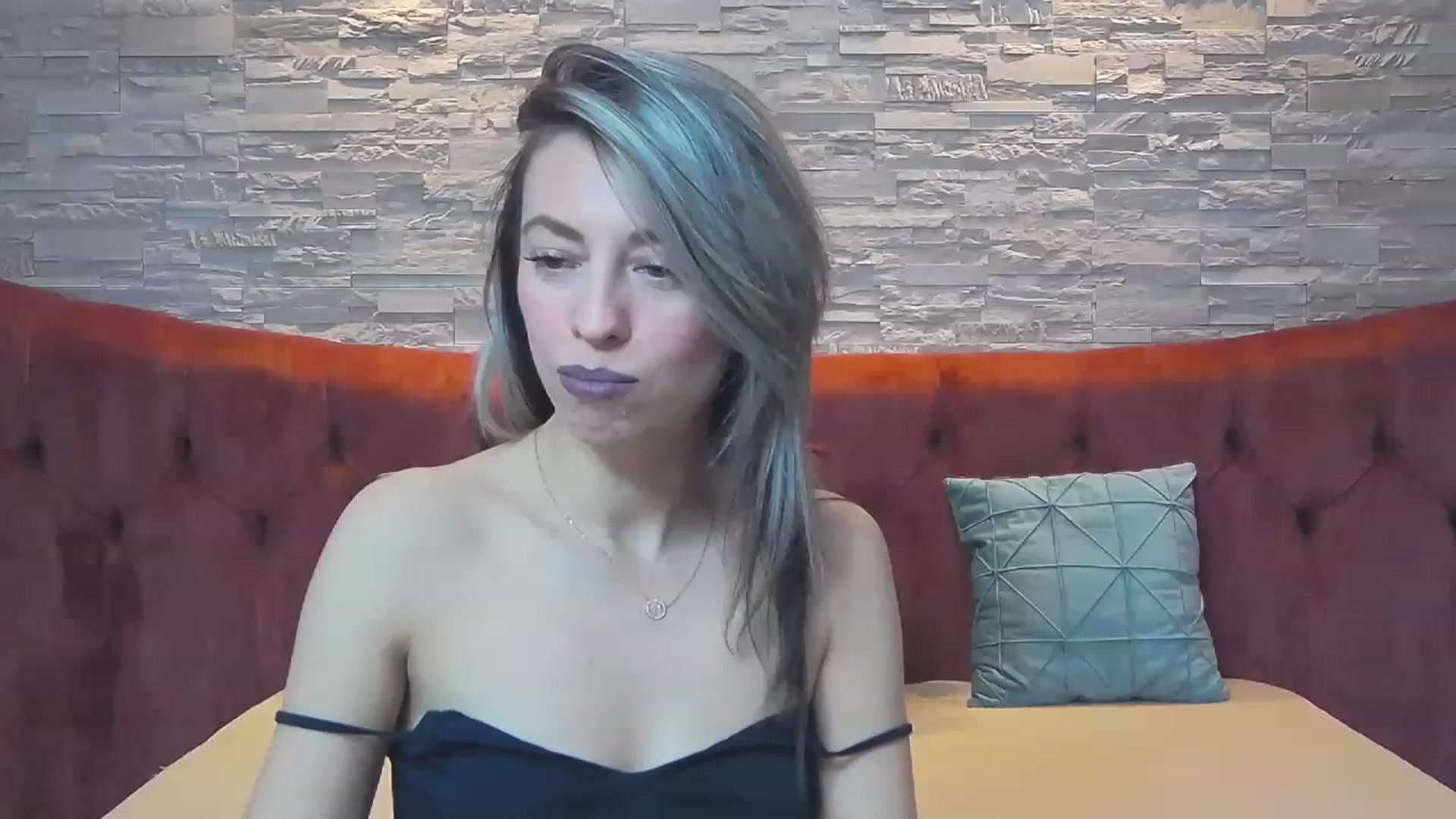 Gallery image thumbnail from PoxyVibe's myfreecams stream on, 03/17/2023, 16:07 image 8 of 20